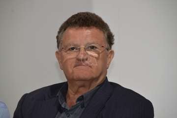 El PSOE rinde homenaje al exconcejal José Alcaraz/TA.